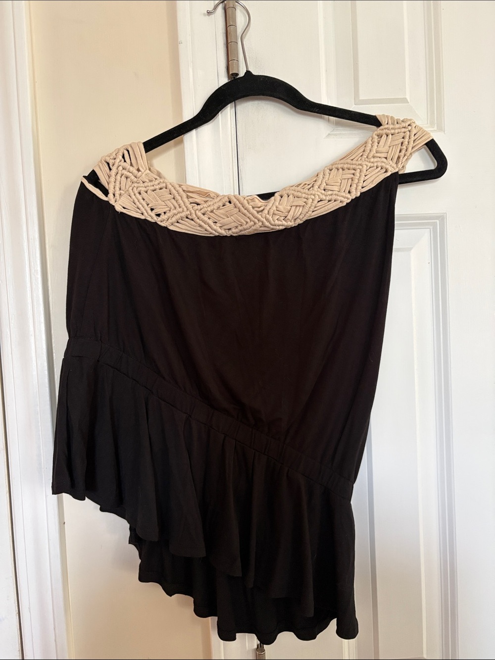 VENUS Black One-Shoulder Dress with Cream Macramé Neckline